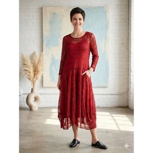 Lisa Bayne Red Mesh La Vie Est Belle Script Print Midi Dress Womens Medium